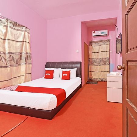 Capital O 90664 Rabi Hotel Kota Bharu Buitenkant foto